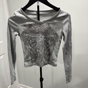 Gray Long-Sleeve V-Neck Graphic Top - Women